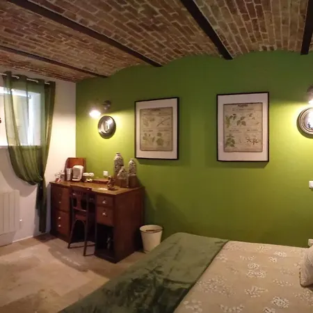 Bed & Breakfast Au Champ Du Coq 3*