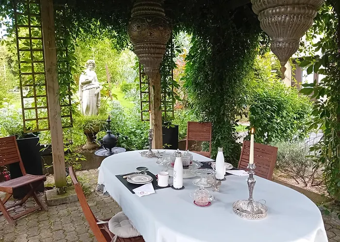 Couette-café Au Champ Du Coq 3*